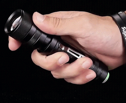✨ Kit Automotriz Premium 3 en 1 ✨Linterna LED Recargable + Cargador Inteligente 12V + Ambientador Oud